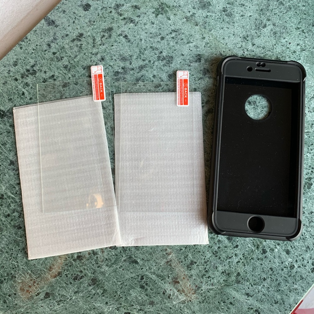 iPhone 6 case and 2 screen glass